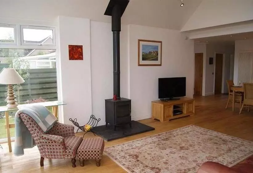 Kilrymont View