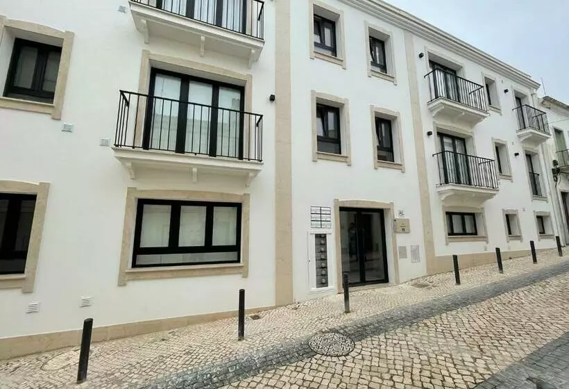 Lux Life Properties