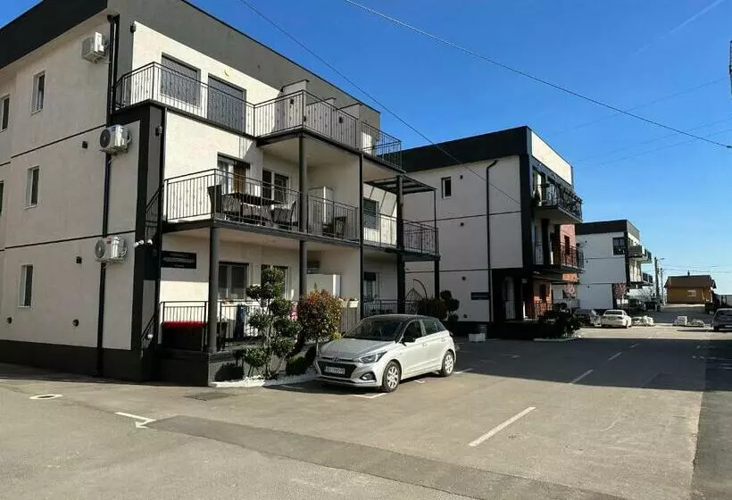 Apartment Aura