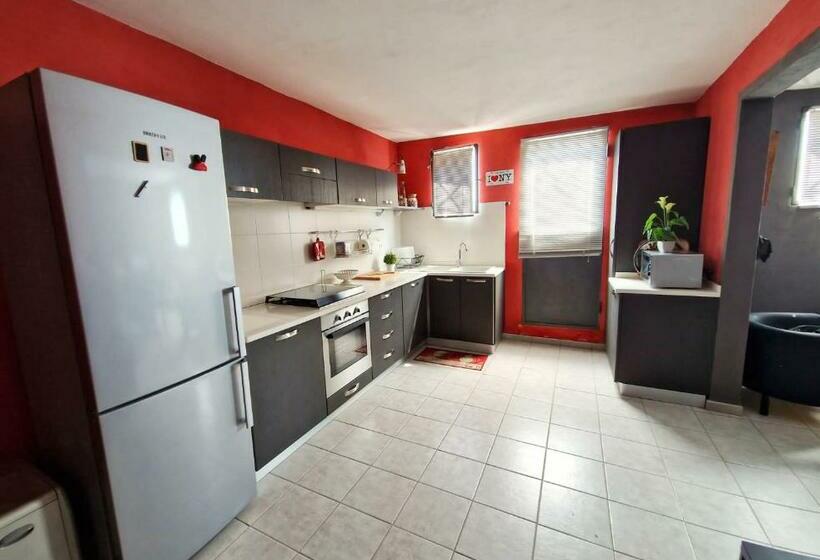 Appartamento Incantevole Con Garage Di Proprietà