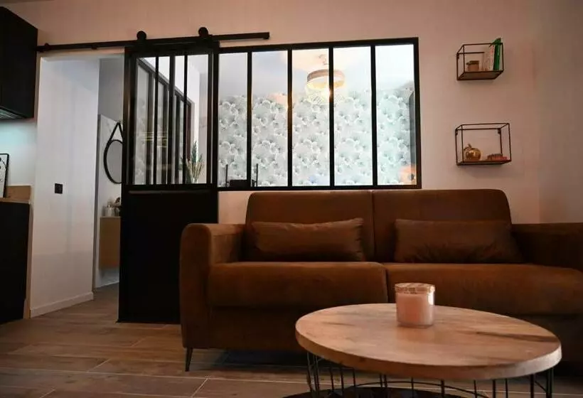 Appartement Cosy & Moderne à 180m De La Plage