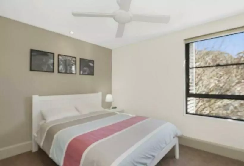 Edge Luxury Apartment   Close To Beach