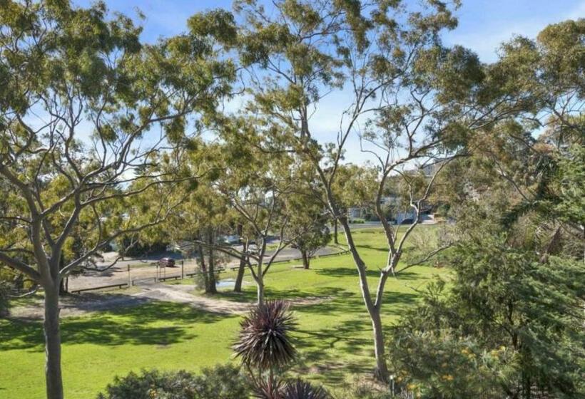 Edge Luxury Apartment   Close To Beach