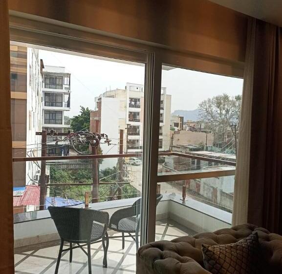 בית מלון כפרי Vivaan Regency