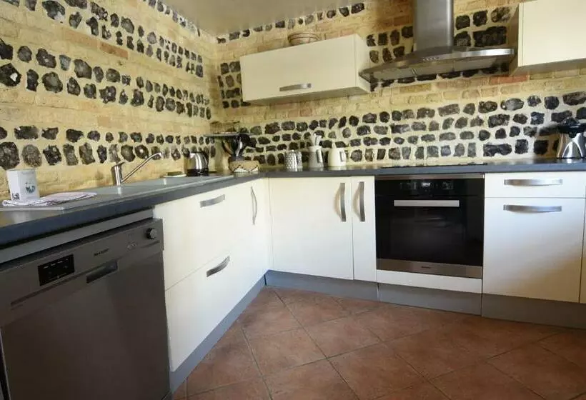 Les Falaises De L Estran