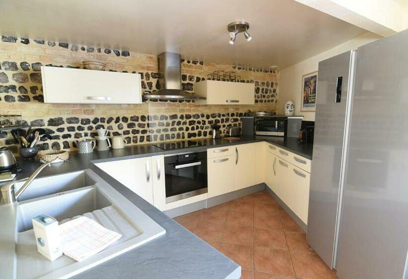 Les Falaises De L Estran