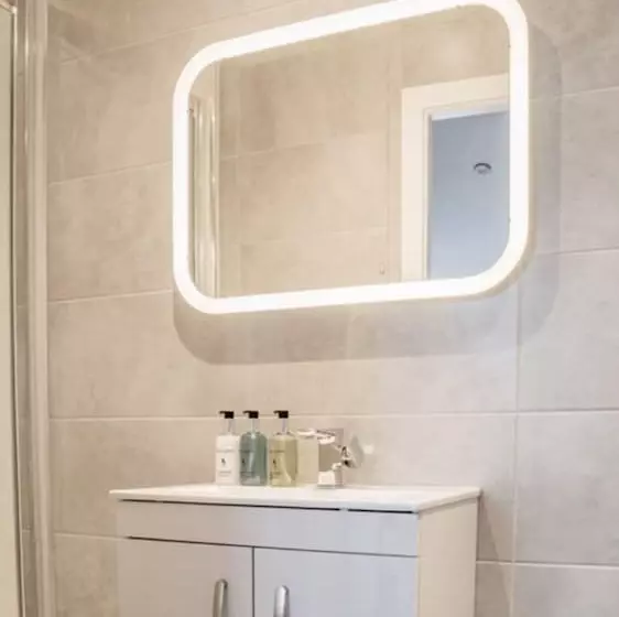 Luxury Apartment In The Heart Of Leicester With Parking