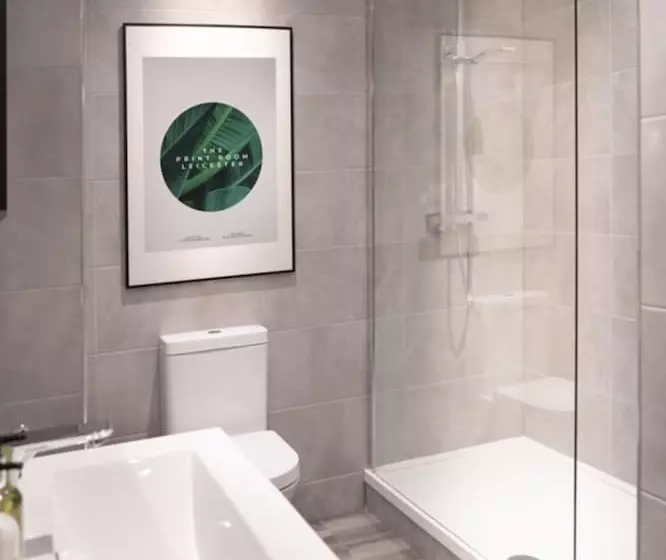 Luxury Apartment In The Heart Of Leicester With Parking