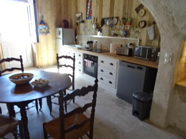 Maison Atypique Avec Jardin Au Pied Du Clos Luce