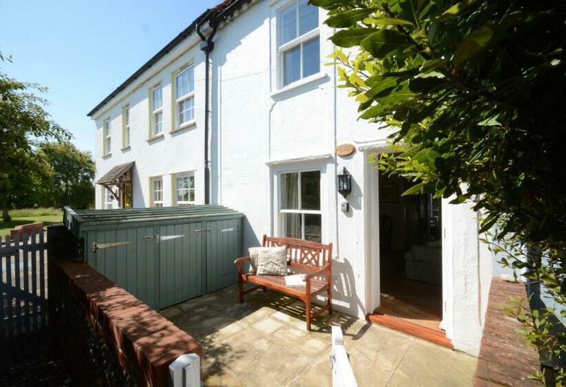 Sea Thrift Cottage, Aldeburgh