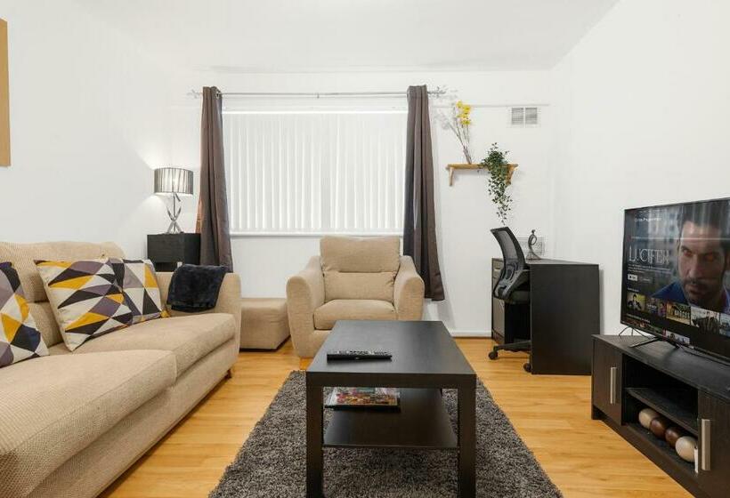 Zen Suite City Centre Apartment By Your Prefect Stay Short Lets Birmingham With Dedicated Work Space