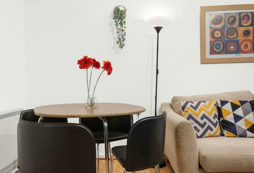 Zen Suite City Centre Apartment By Your Prefect Stay Short Lets Birmingham With Dedicated Work Space