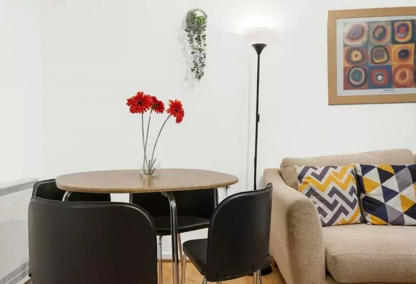 Zen Suite City Centre Apartment By Your Prefect Stay Short Lets Birmingham With Dedicated Work Space
