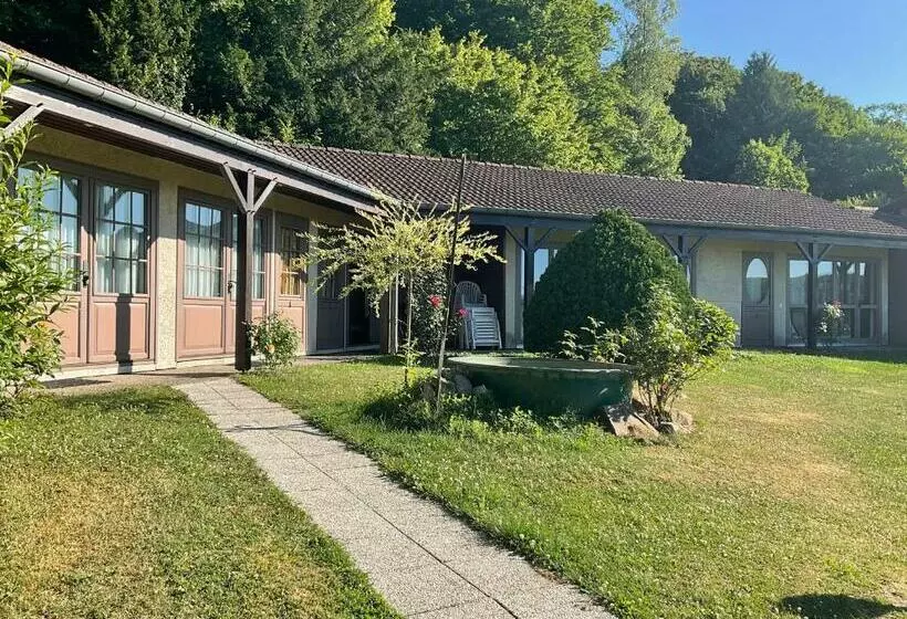 Aamiaismajoitus (B&B) A L Oree Du Bois