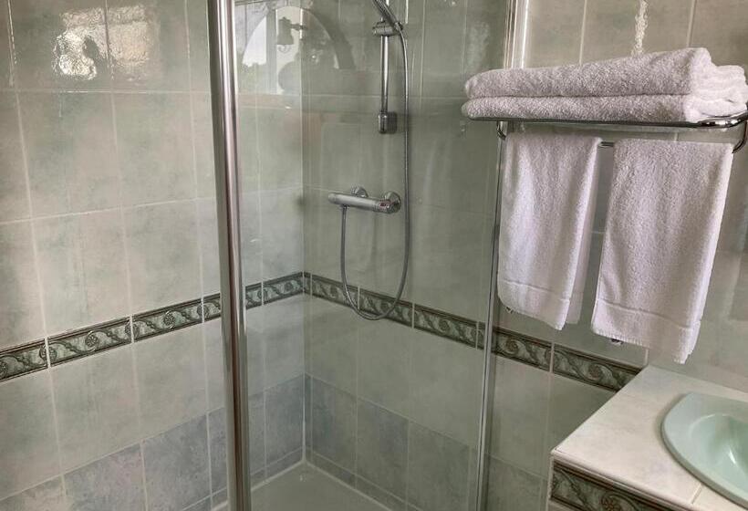 민박 A L Oree Du Bois