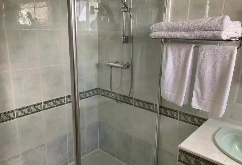 Aamiaismajoitus (B&B) A L Oree Du Bois