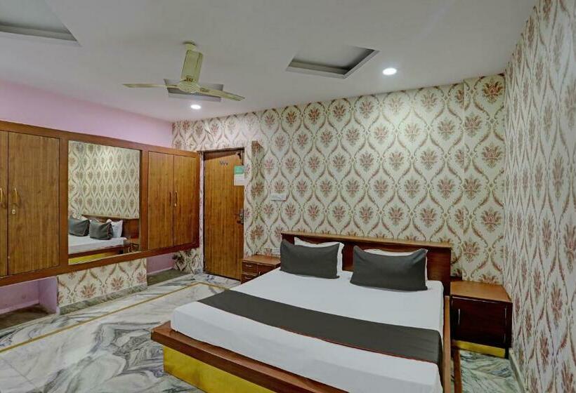 ホテル Collection O 92632 Lakshmi Palce