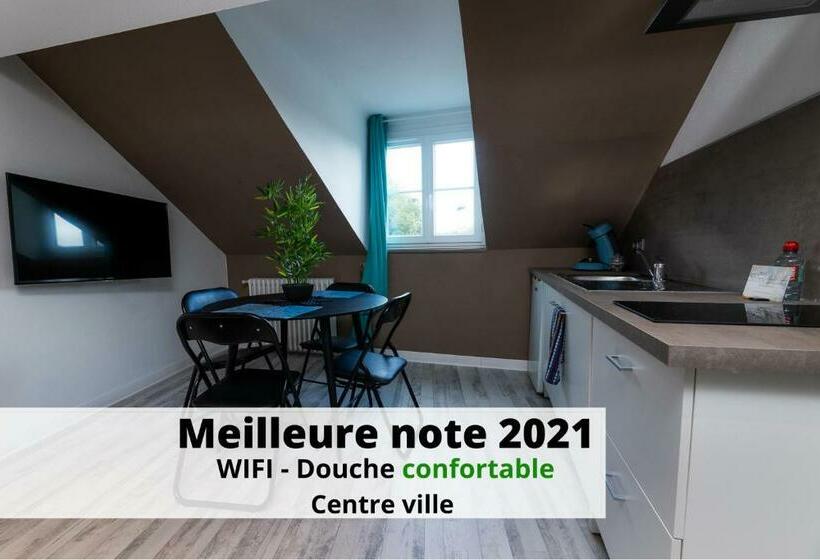 Au Coucher De Soleil   Dormir Comme à La Maison