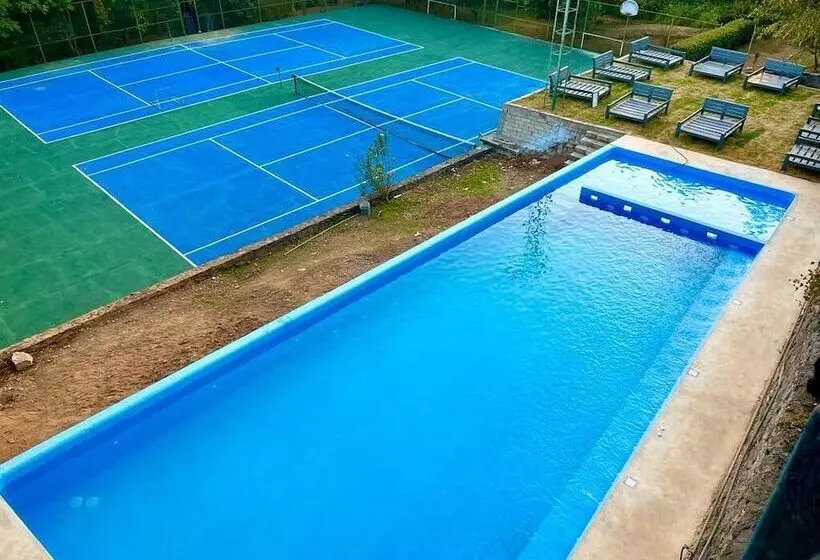 Hotelli San José Del Valle