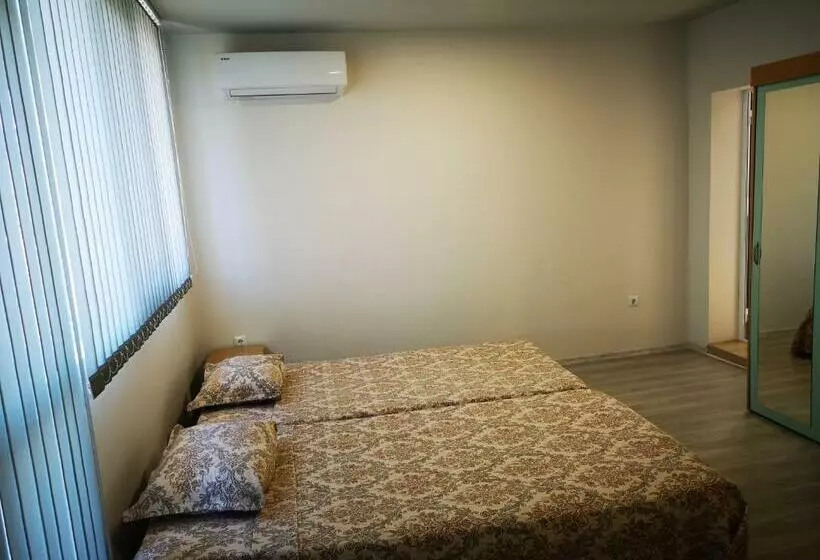 پانسیون нашата къща Our House
