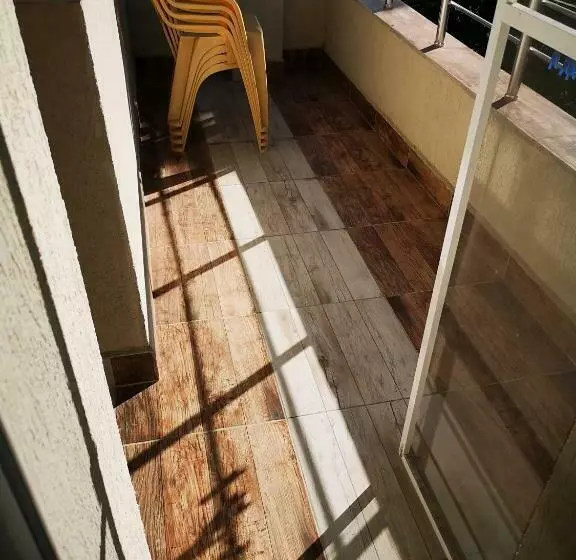 پانسیون нашата къща Our House