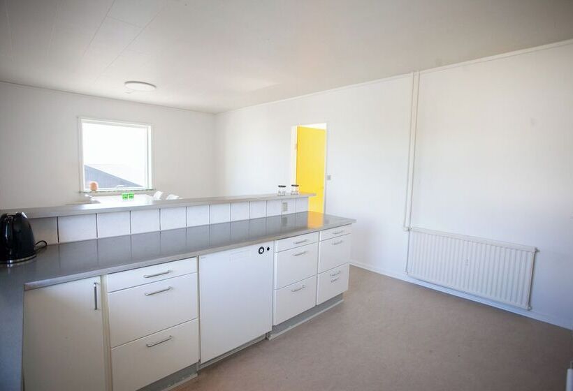 Pensão The Bird / Guesthouse / 10 Min Walk Downtown