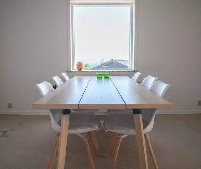 ペンション The Bird / Guesthouse / 10 Min Walk Downtown