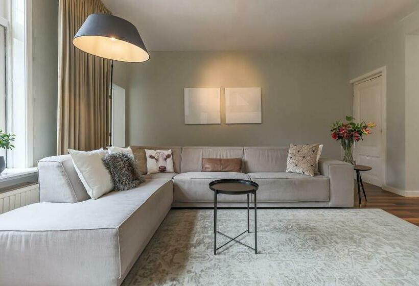 Riant Luxe Herenhuis Op Toplocatie Centrum Groningen