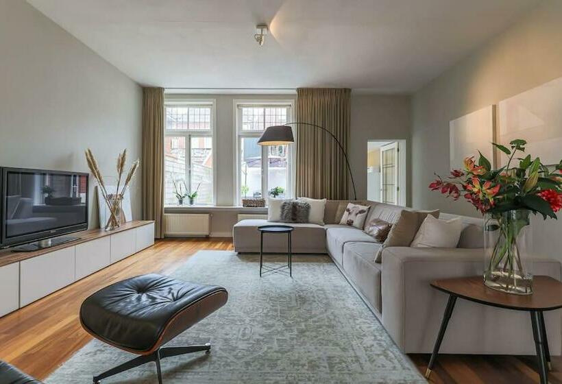 Riant Luxe Herenhuis Op Toplocatie Centrum Groningen