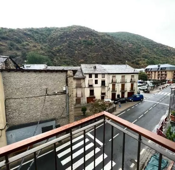 Apartamento Duplex En Rialp   Ars