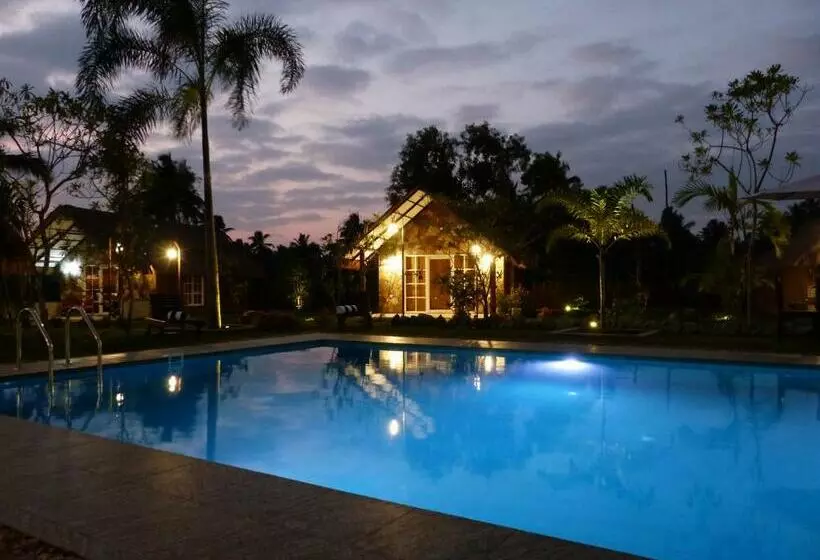 Coco Village Hotel Chilaw