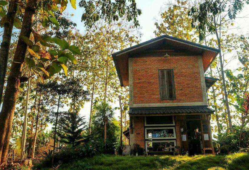 فندق The River Runs Chiang Klang