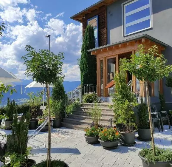 Hotelli Villa Argentina Ronzone