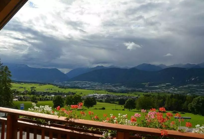 Hotelli Villa Argentina Ronzone