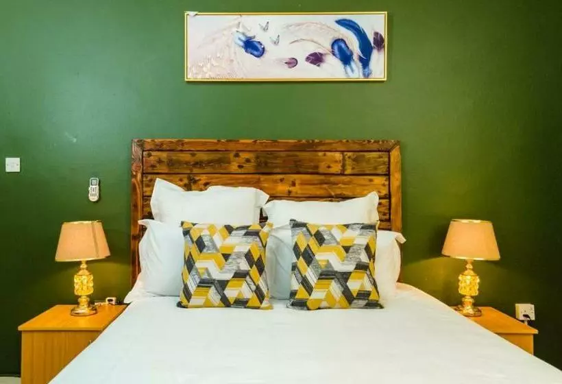 پانسیون Birdville Bnb Guest House