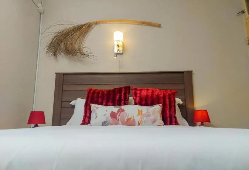 پانسیون Birdville Bnb Guest House
