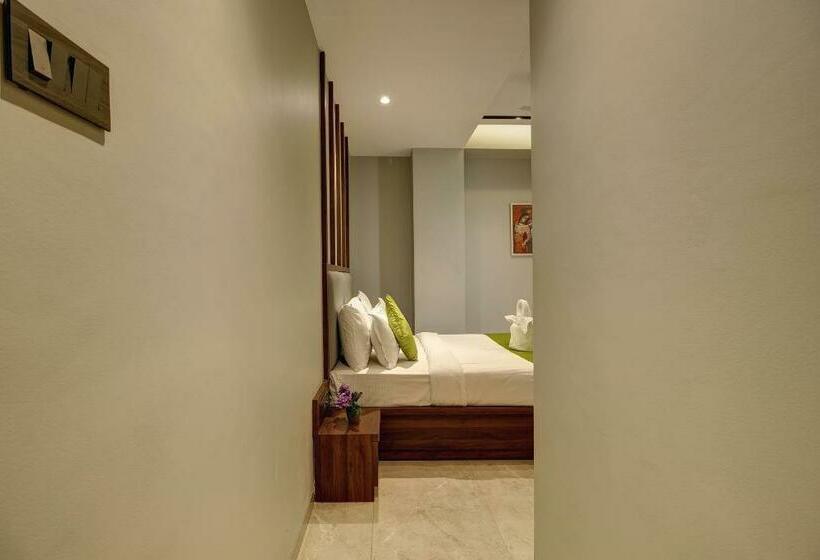 בית מלון כפרי Staybird  Fortune House, Business