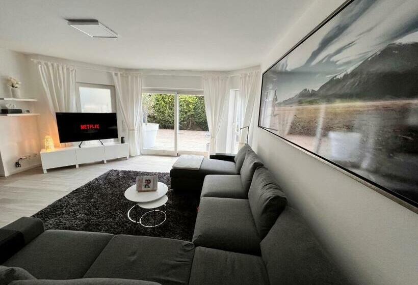 Veens Crew Home 4 Pax