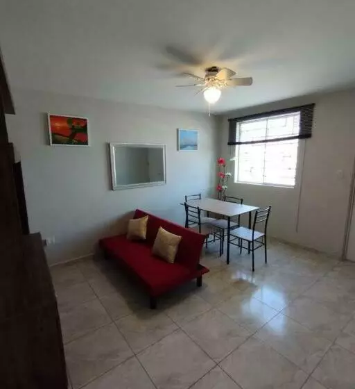Casa Totalmente Amoblada En Pimentel
