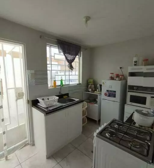 Casa Totalmente Amoblada En Pimentel