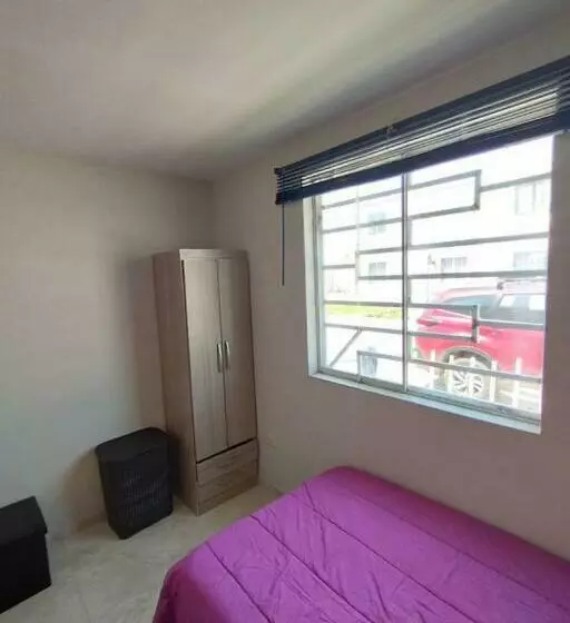 Casa Totalmente Amoblada En Pimentel