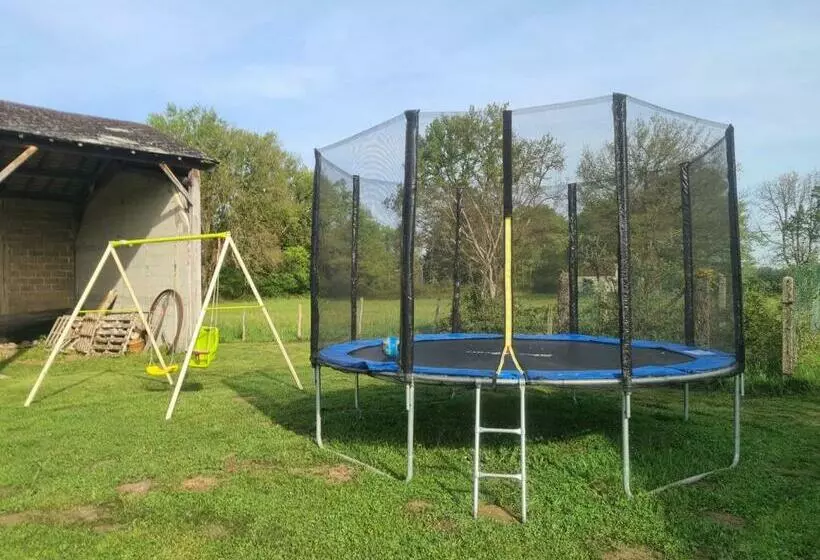 Maison En Berry Avec Garage Et Tout Inclus   Fr 1 591 366