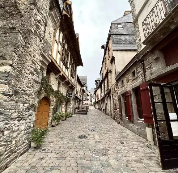 ホテル Les Suites De La Tour D Embas