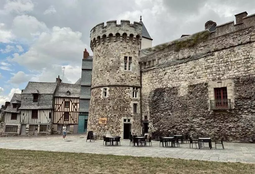 ホテル Les Suites De La Tour D Embas