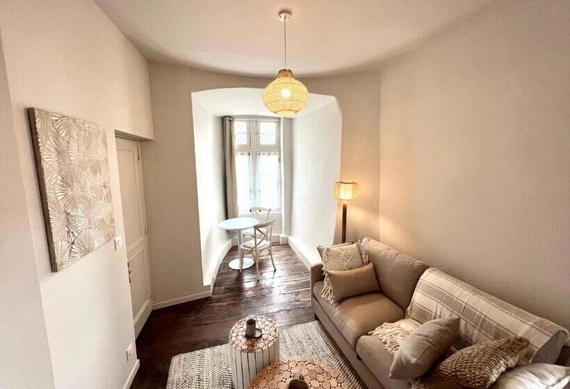 בית מלון כפרי Les Suites De La Tour D Embas