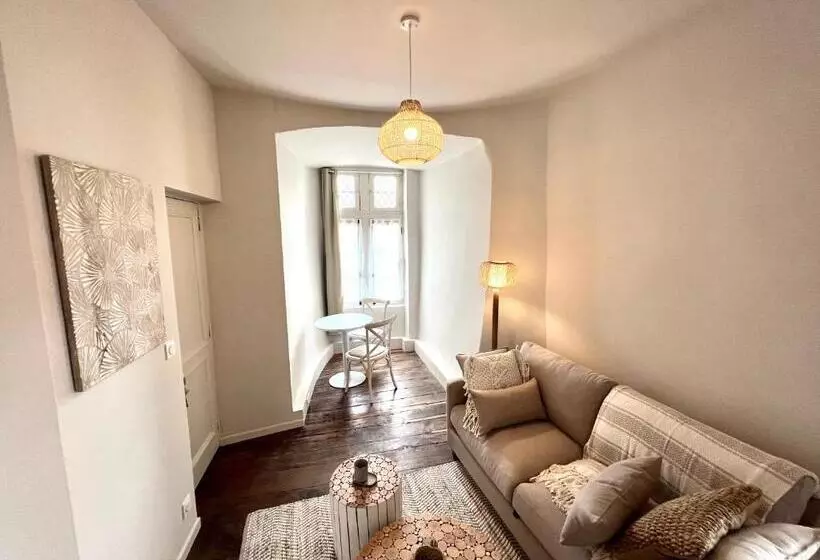 ホテル Les Suites De La Tour D Embas