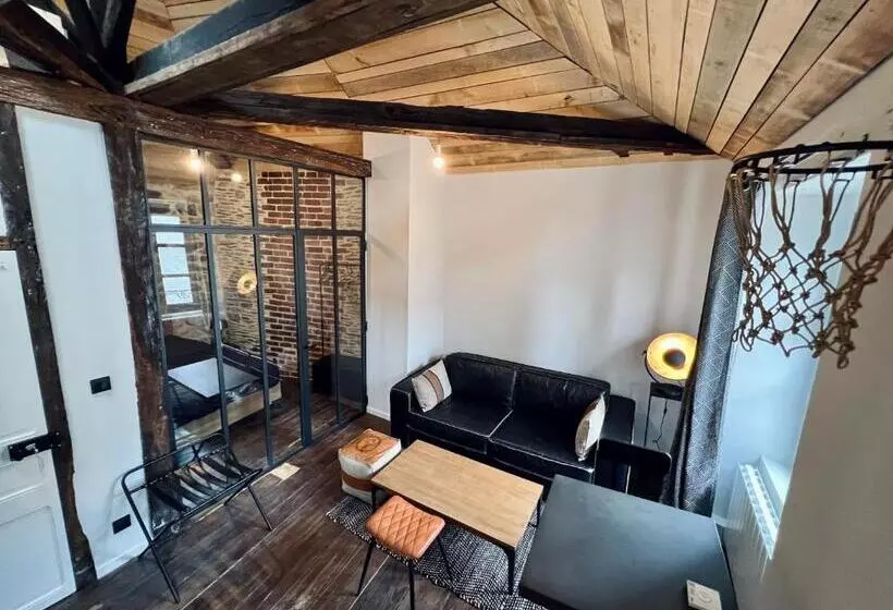 ホテル Les Suites De La Tour D Embas