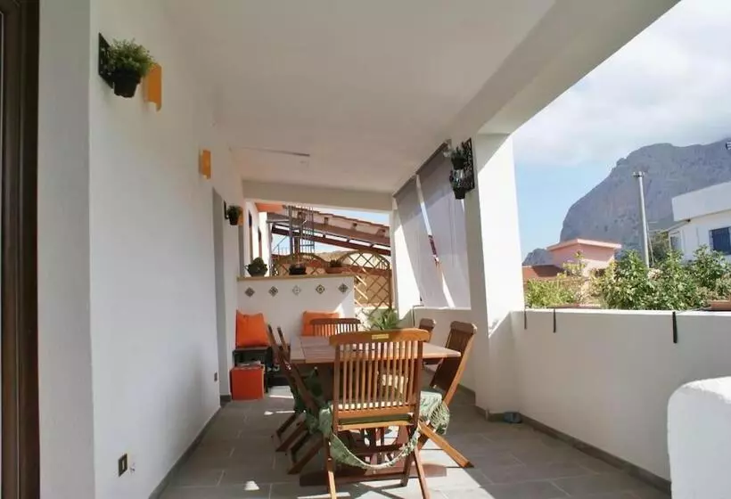 Magaggiari Beach House