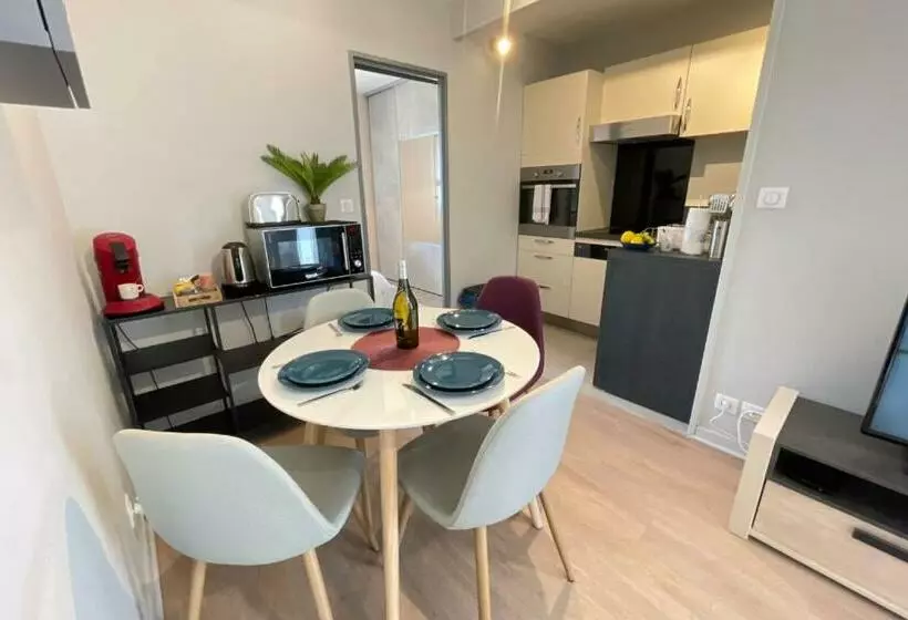 Nouveau   Grande Terrasse   L Horloge   Calme   Home One