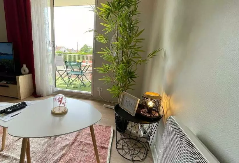 Nouveau   Grande Terrasse   L Horloge   Calme   Home One